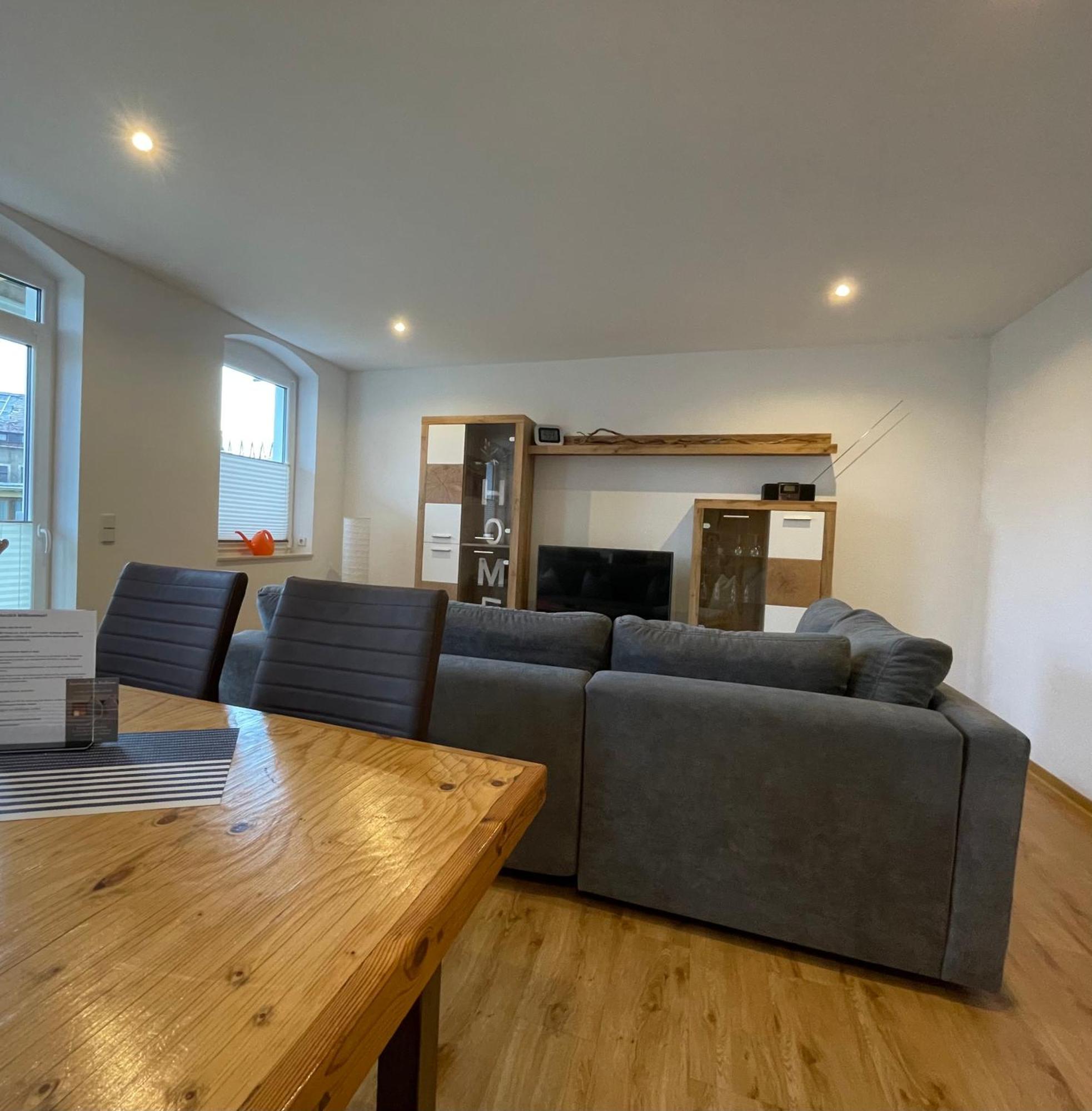 Stadtoase Geraeumige Gaestewohnungen Mit Balkon, Komfort, Modernitaet Und Ruhe, Fuer Monteure Geeignet, Free Wifi Frankenberg Ngoại thất bức ảnh