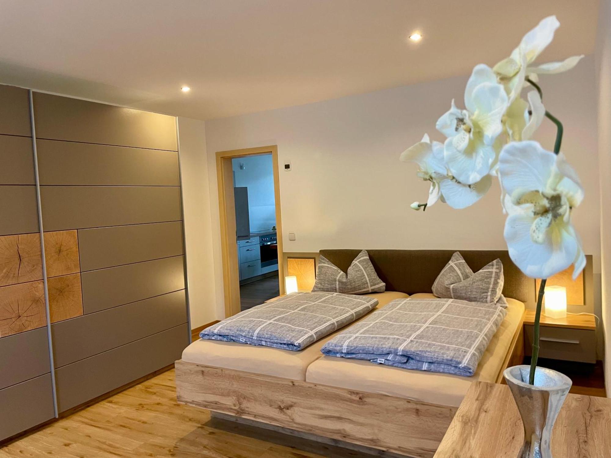 Stadtoase Geraeumige Gaestewohnungen Mit Balkon, Komfort, Modernitaet Und Ruhe, Fuer Monteure Geeignet, Free Wifi Frankenberg Ngoại thất bức ảnh