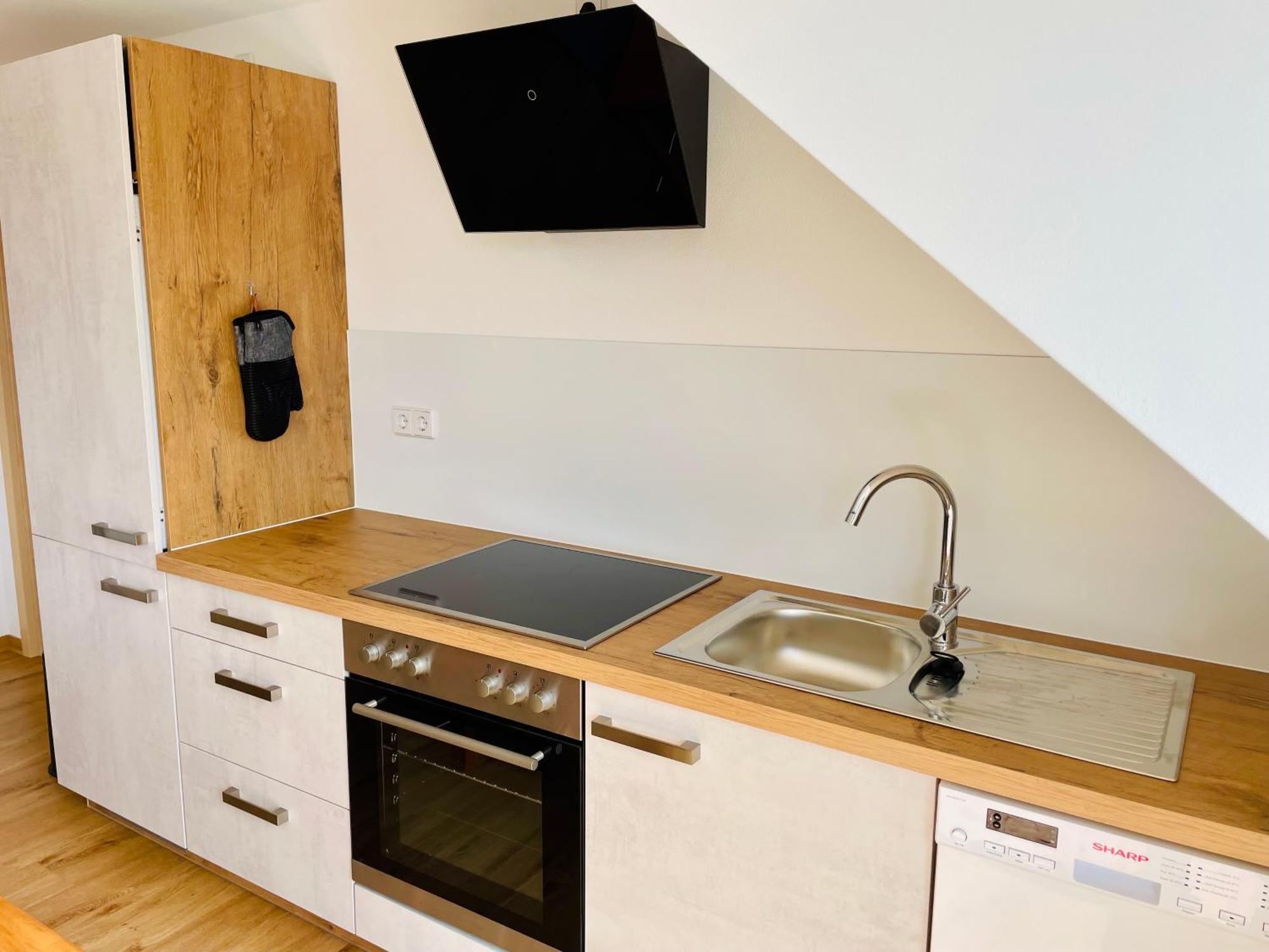 Stadtoase Geraeumige Gaestewohnungen Mit Balkon, Komfort, Modernitaet Und Ruhe, Fuer Monteure Geeignet, Free Wifi Frankenberg Ngoại thất bức ảnh